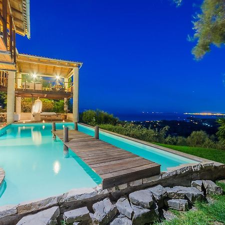 Villa Bournella Ypsos Buitenkant foto